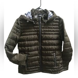 NWOT Tribal ladies lightweight puffy jacket, olive green, size MED